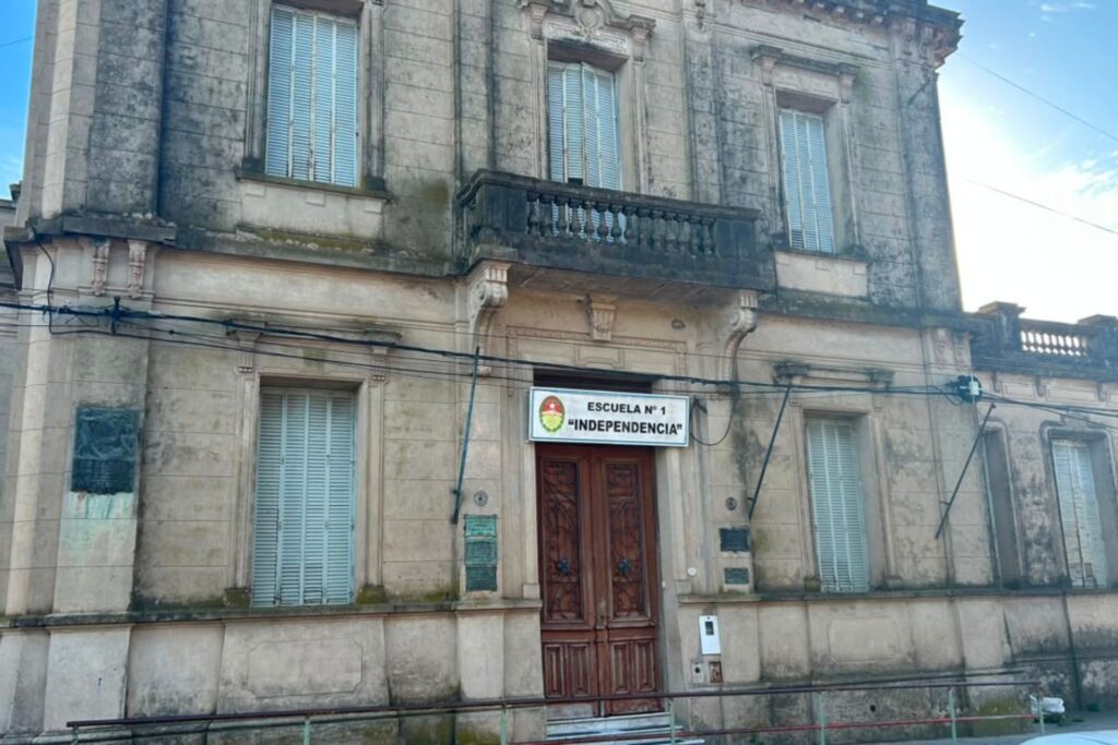 Iniciarán trabajos de restauración en histórica escuela de Diamante