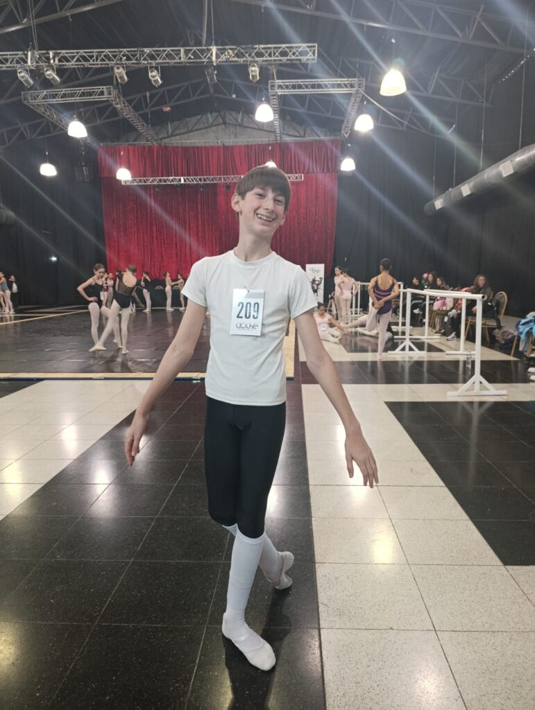 Destacadas actuaciones de jóvenes de Caseros en danza y bochas a nivel nacional e internacional