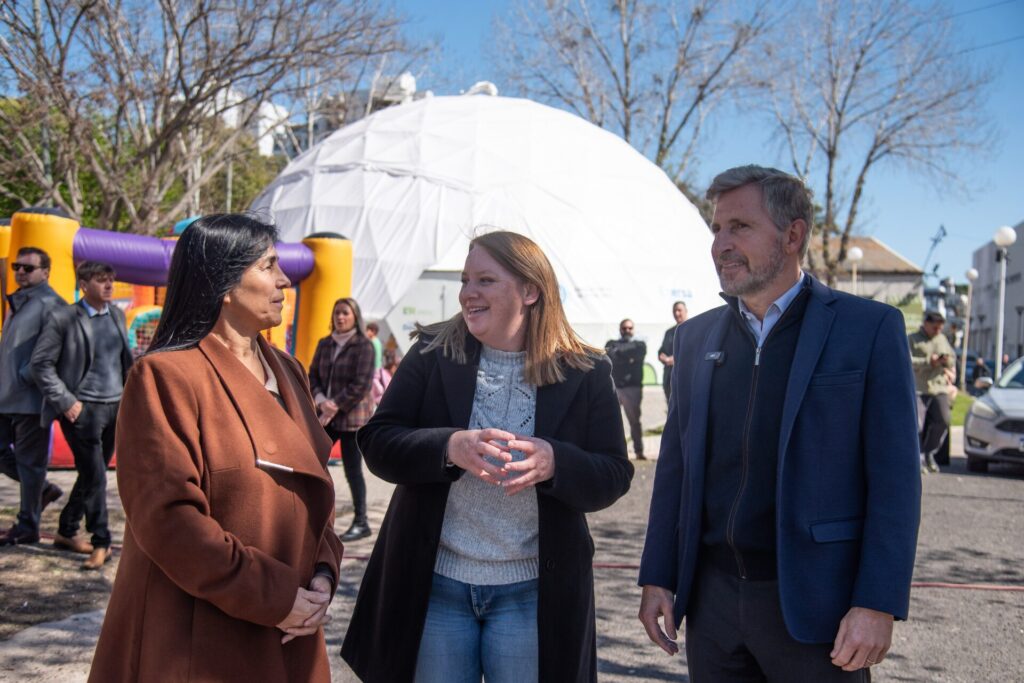 Frigerio y Aluani acompañaron los festejos del Día de la Niñez con 200 chicos de residencias socioeducativas