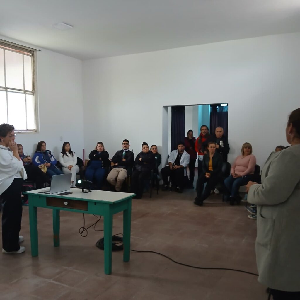 Concepción del Uruguay: capacitan a enfermeros en el abordaje integral de la salud mental