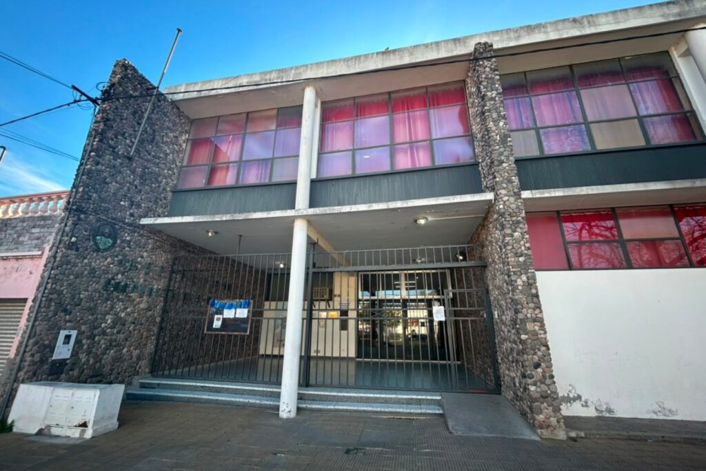 Paraná: abrirán los sobres para la reparación integral de la Escuela Provincia de Santa Fe