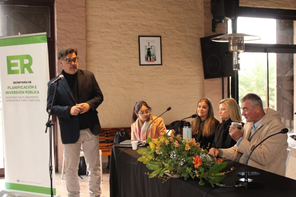Avanzan en Hernández las acciones para la planificación y el desarrollo regional
