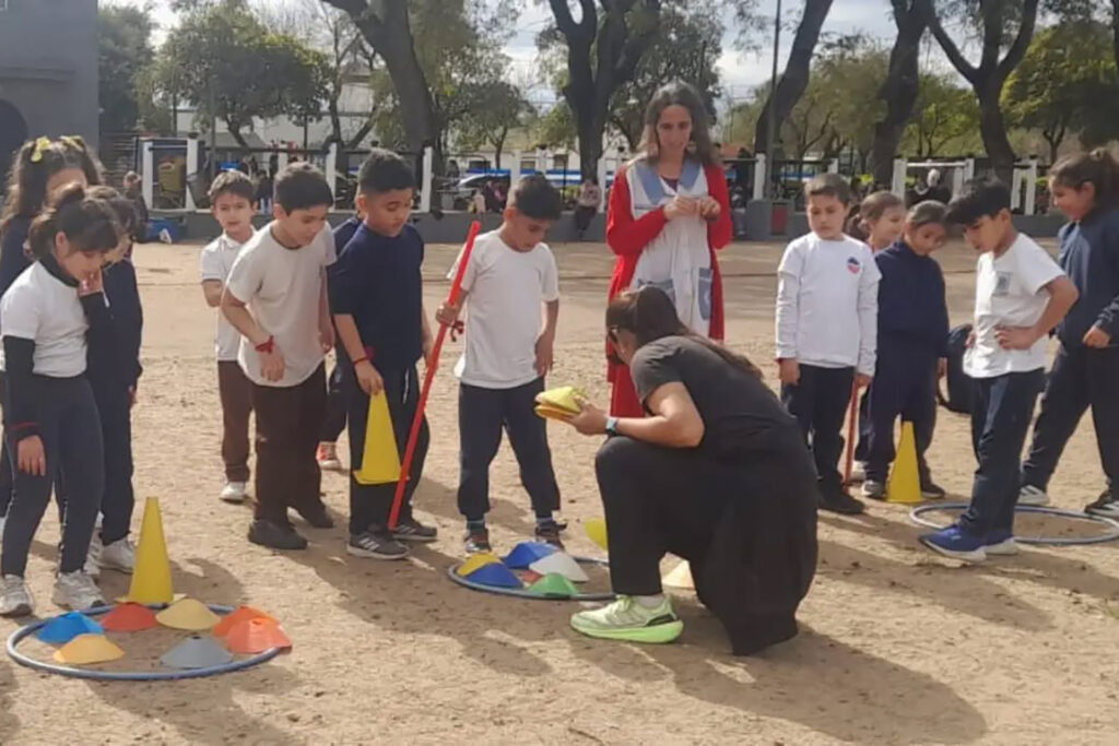 Estudiantes de Colón participaron de jornadas deportivas y recreativas