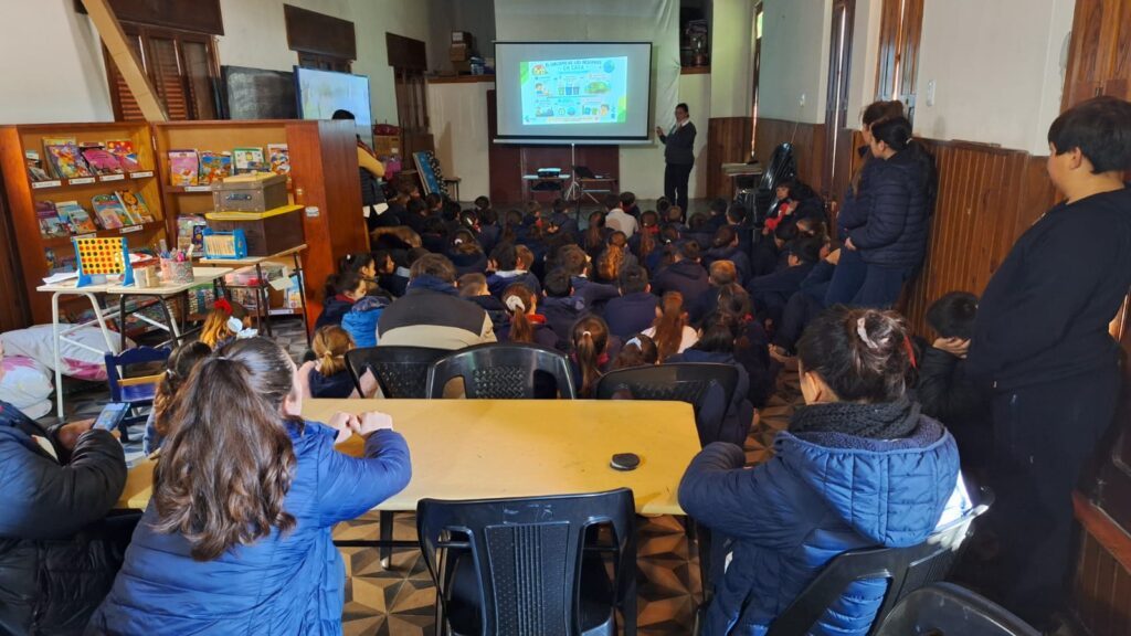 Avanzan las charlas de concientización ambiental en escuelas primarias