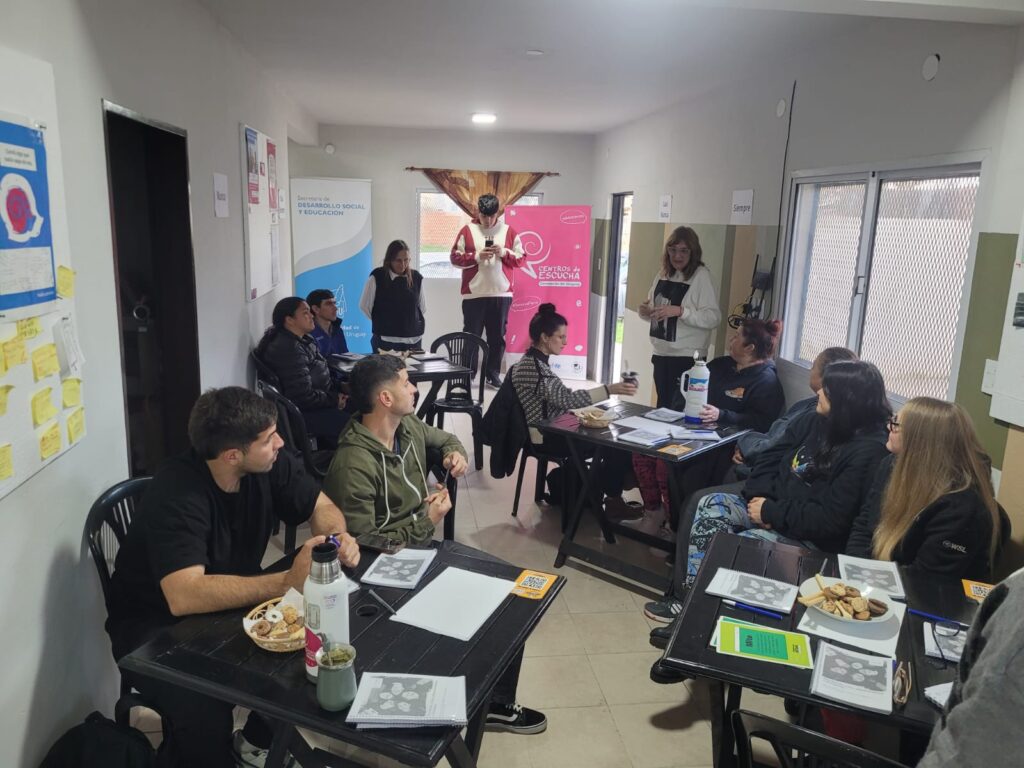 Concepción del Uruguay: se puso en marcha una capacitación para el acompañamiento y bienestar de adolescentes