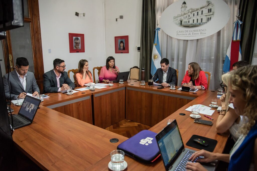 El Gobierno provincial avanza junto a especialistas en el diseño del nuevo esquema de alimentación escolar