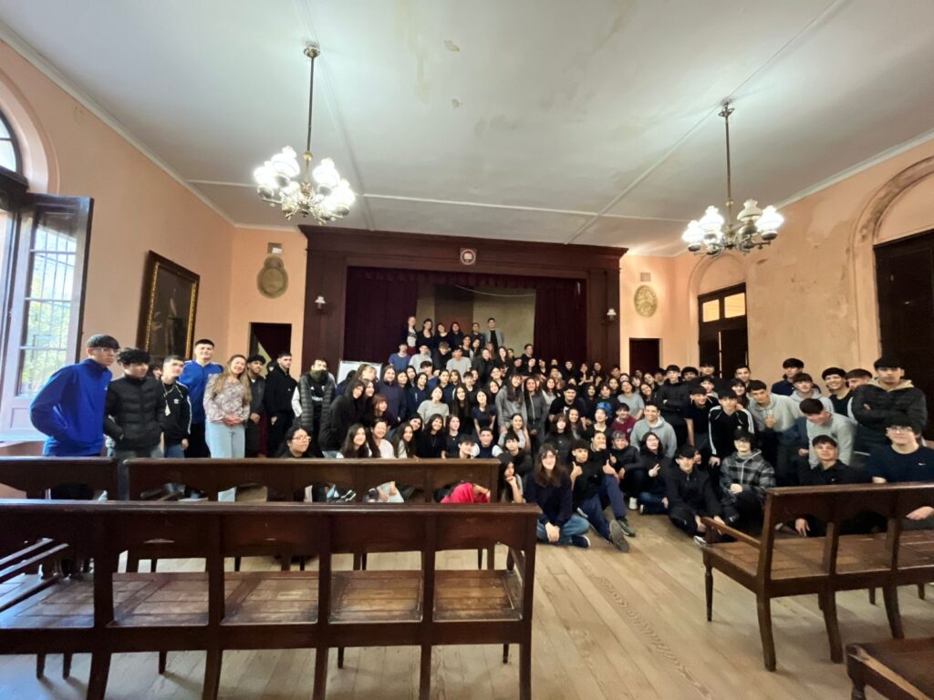 Estudiantina: comenzaron las visitas escolares para inscribir a los estudiantes