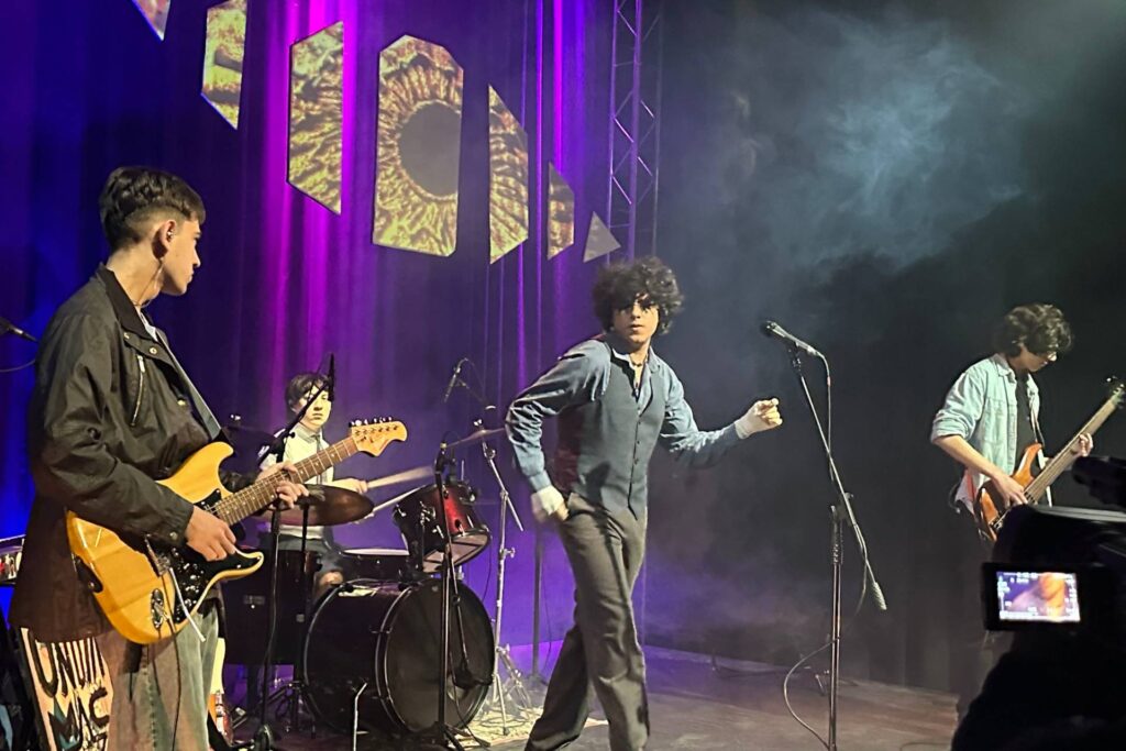 Casa Estudio presentó la nueva sesión en vivo del grupo uruguayense Un Día Más