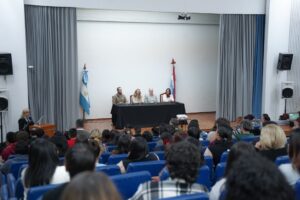 Estudiantes de Paraná se reunieron en el CGE para debatir sobre la prevención del suicidio