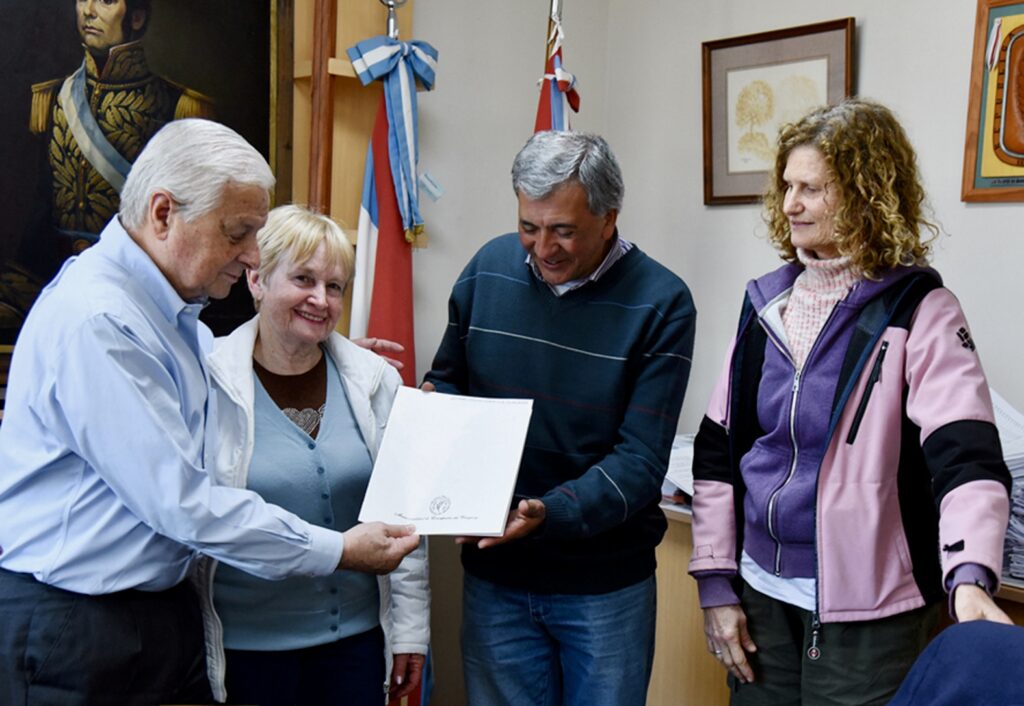 El Municipio otorgó más de 6,6 millones de pesos para refaccionar el salón parroquial de San Isidro