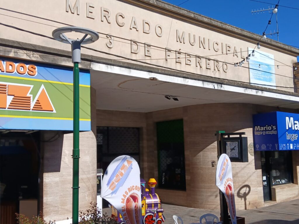 Avanza el proceso para la concesión del Mercado 3 de Febrero con una propuesta de inversión millonaria