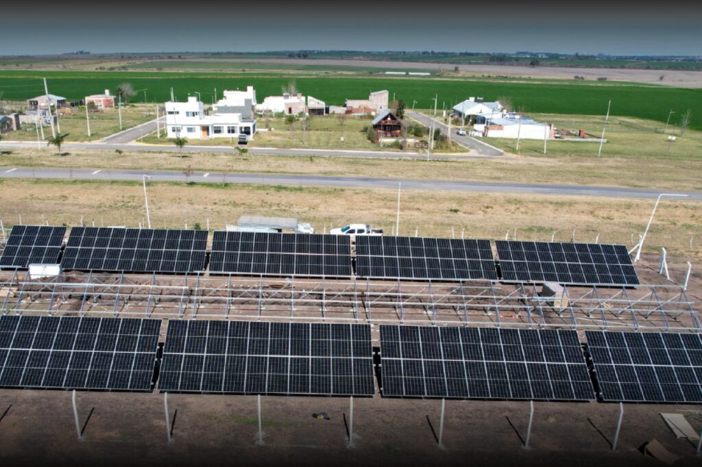 A un año de su inauguración, el Parque Solar de Enersa en Sauce Pinto equivale al consumo de 220 hogares