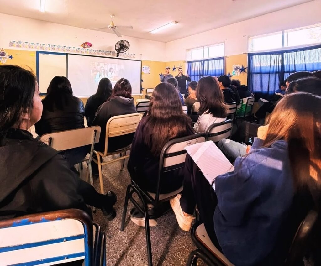 Concepción del Uruguay impulsa jornadas de prevención del suicidio juvenil en escuelas secundarias