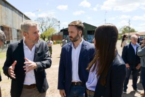 Frigerio y Azcué coordinaron en Concordia las medidas preventivas ante posibles crecientes por El Niño