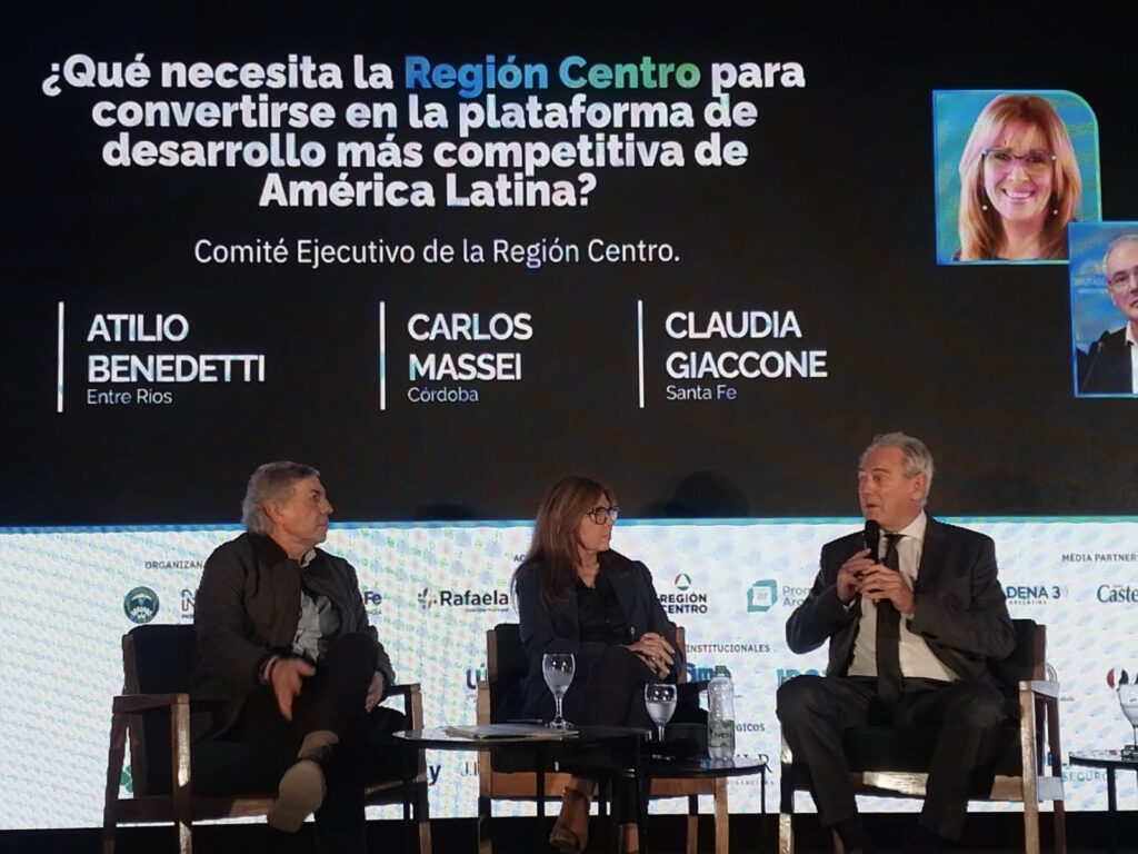 La Región Centro expuso en Rafaela las claves para agregar valor y liderar el desarrollo en América Latina