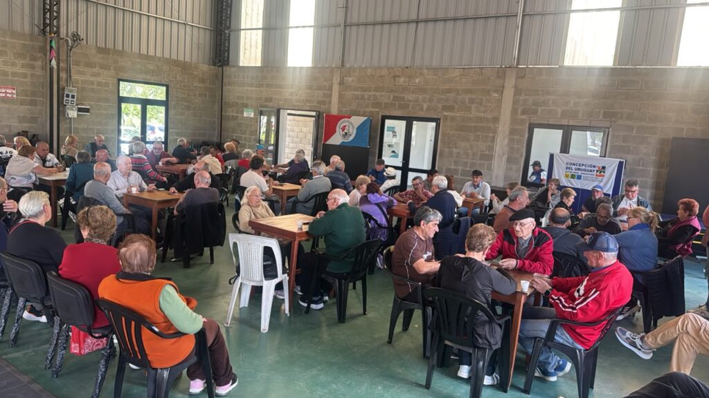 Con una gran convocatoria, se pusieron en marcha los Juegos Uruguayenses para Adultos Mayores